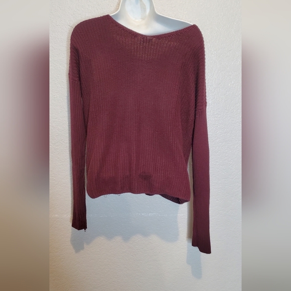 💚5/$25 Garage Distressed Burgundy Off The Shoulder Oversized Knit Sweater Small - Picture 6 of 8